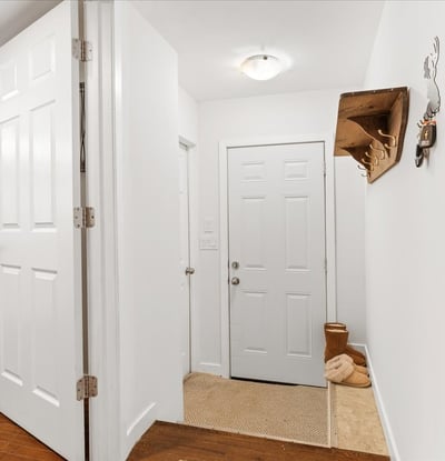 2307 County Road 3, Carrying Place, ON