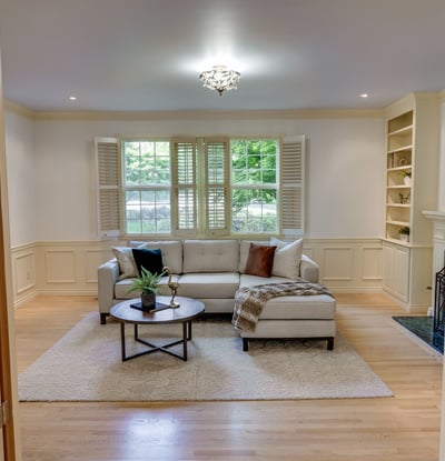 9025 NW Ash St., Portland, OR