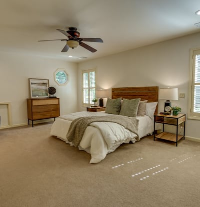 9025 NW Ash St., Portland, OR