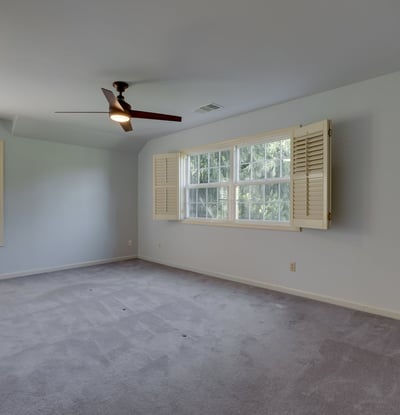9025 NW Ash St., Portland, OR