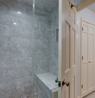 9025 NW Ash St., Portland, OR