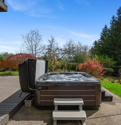 17060 SW Weir Rd, Beaverton, OR