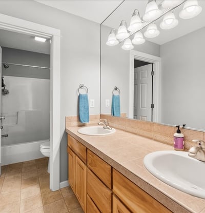 5396 SE Frances Ct, Hillsboro, OR