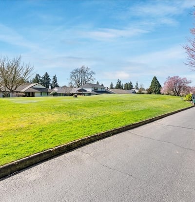 15930 SW Greens Way, Portland, OR