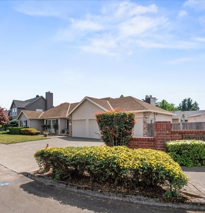 12402 Cominger Dr, Oregon City, OR