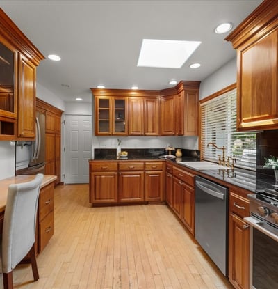 9150 SW Salmon St, Portland, OR
