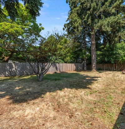 12025 SW Springwood Dr, Tigard, OR