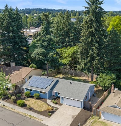 12025 SW Springwood Dr, Tigard, OR