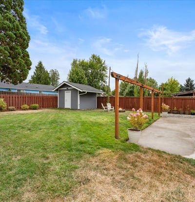 16366 Front Ave, Oregon City, OR