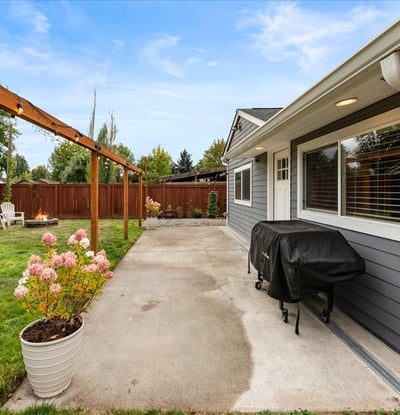 16366 Front Ave, Oregon City, OR