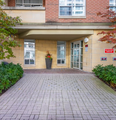 2511 Bloor St W #305, Toronto, ON
