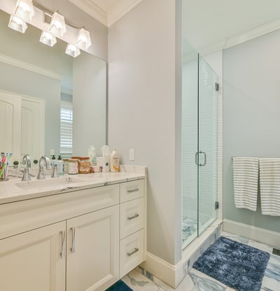 15 Bates Grove Rd, Webster, MA