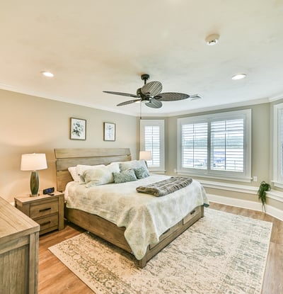 15 Bates Grove Rd, Webster, MA