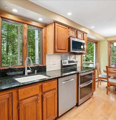 4 Lawson Farm Road, Londonderry, NH