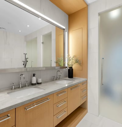 1 strathgowan avenue, Suite 710, Toronto, ON