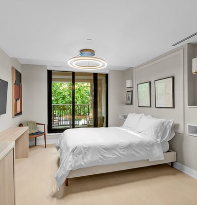 1 strathgowan avenue, Suite 710, Toronto, ON