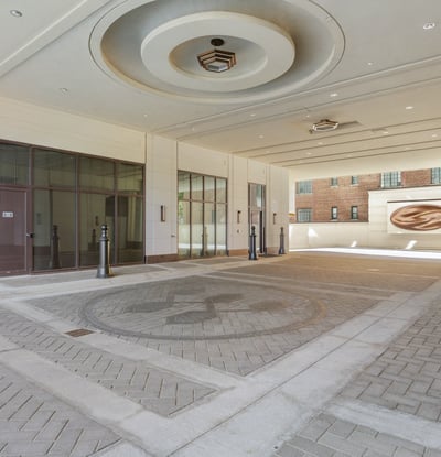1 strathgowan avenue, Suite 710, Toronto, ON