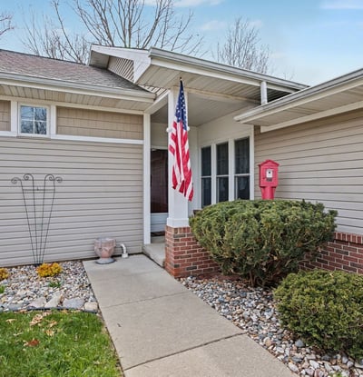 7151 Steeplechase Way, 41, Lansing, MI