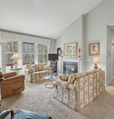 7151 Steeplechase Way, 41, Lansing, MI