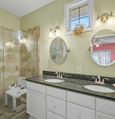 7151 Steeplechase Way, 41, Lansing, MI