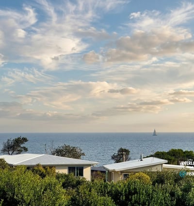 Breathtaking ocean views and peaceful surroundings create a unique coastal retreat perfect for relaxation and adventure.