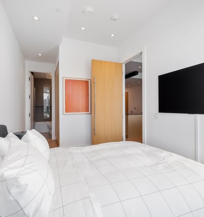 1 Strathgowan Ave suite 710, Toronto, ON