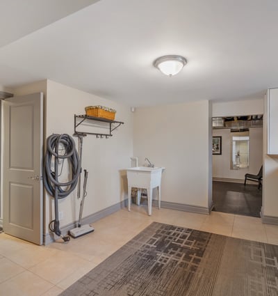 31 Ashwood Crescent, Toronto, ON