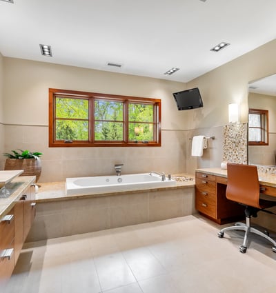24 Glenview Ave, Toronto, ON