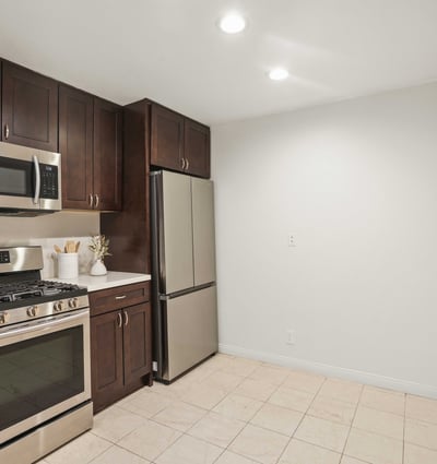 21620 Burbank Blvd., 22, Woodland Hills, CA