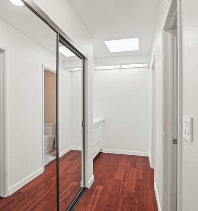 21620 Burbank Blvd., 22, Woodland Hills, CA