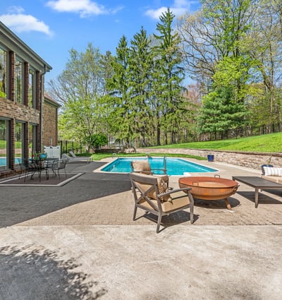 609 Lincoln Road, Bradford Woods, PA