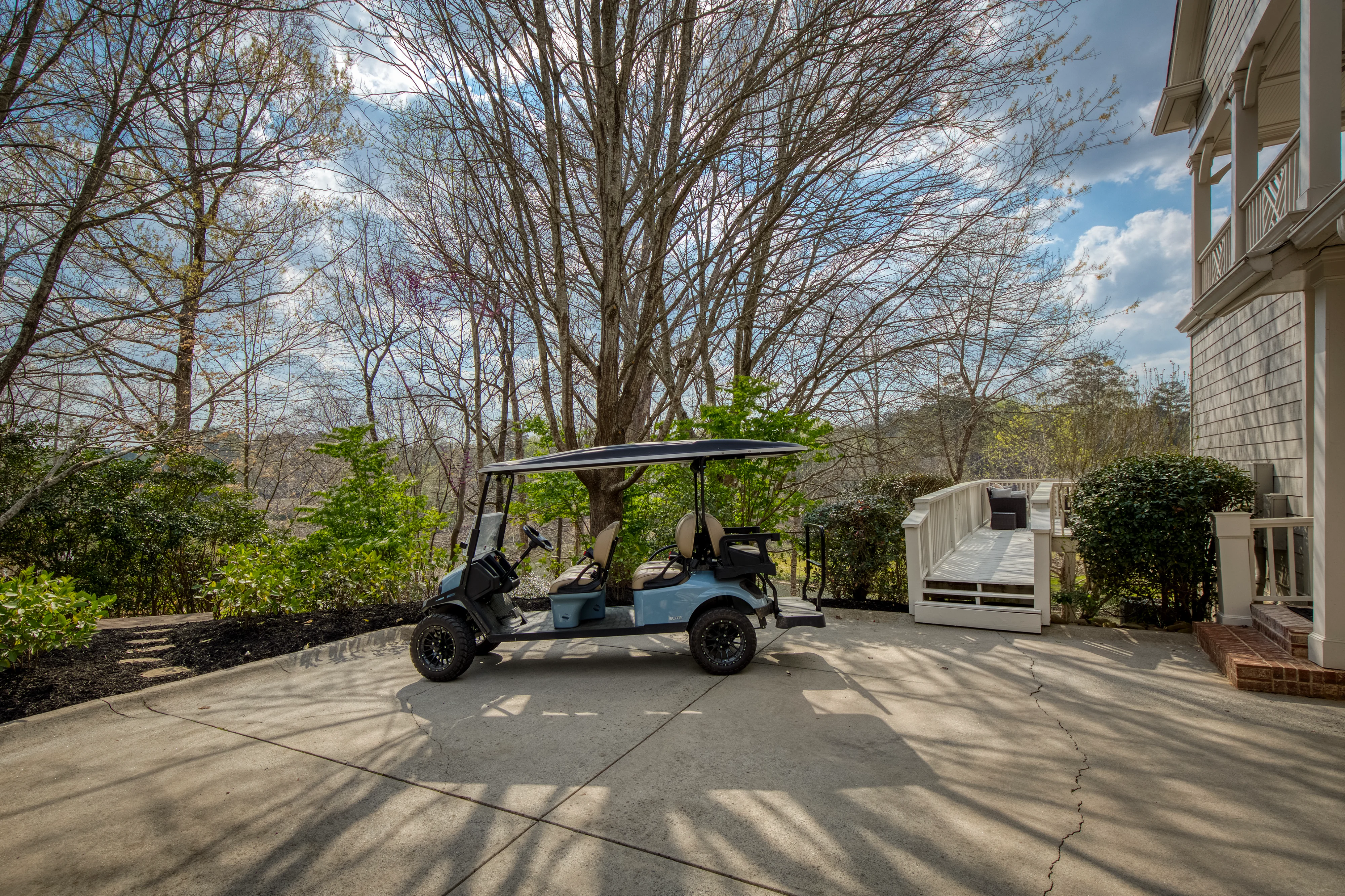 1325 Rolling Links Drive, Milton, GA