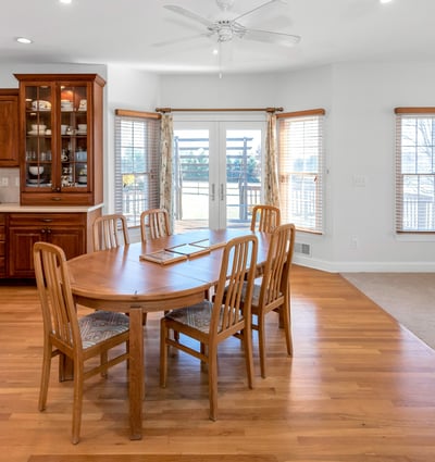 Open the French doors and let the cool breezes in through the screen doors.