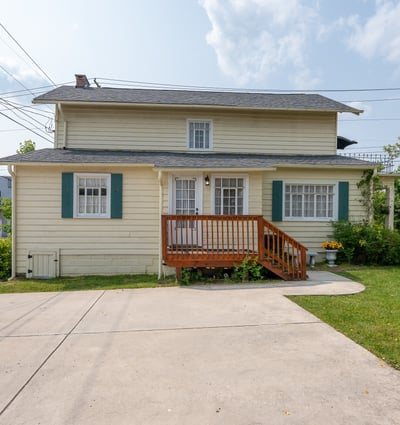 110 South Fairfield Street, Ligonier, PA