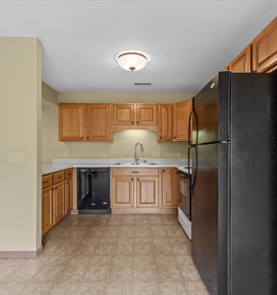 961 Spring Ct, West Bend, WI