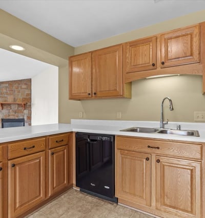 961 Spring Ct, West Bend, WI