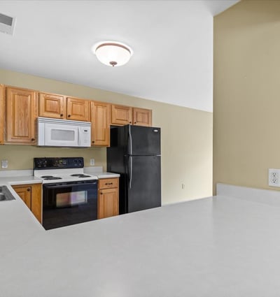 961 Spring Ct, West Bend, WI