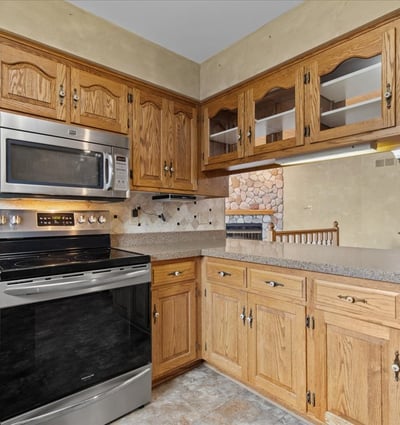 1222 Hidden Fields Dr, West Bend, WI