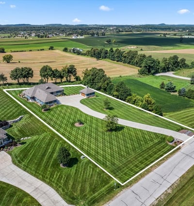 2177 Elsies Dr, Richfield, WI