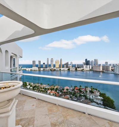 7000 Island Blvd PH-02, Aventura, FL