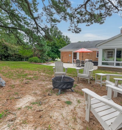 42 Venable Dr, Kilmarnock, VA