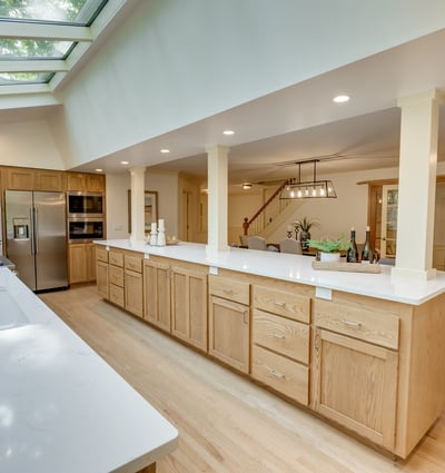 9025 NW Ash St., Portland, OR