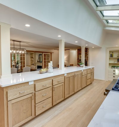 9025 NW Ash St., Portland, OR