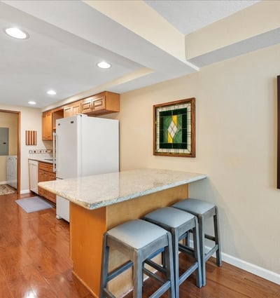 174 Oswego Summit, Lake Oswego, OR