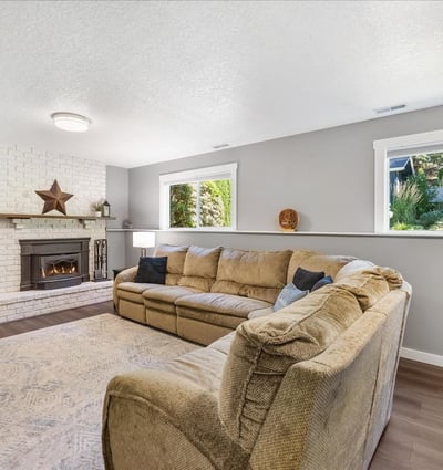 6990 SW Heath Pl, Beaverton, OR