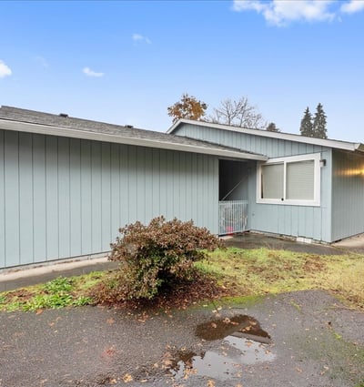220/222 SE 3rd Ave, Canby, OR