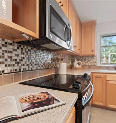 7070 SW Hyland Way, Beaverton, OR
