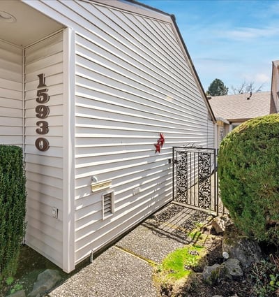 15930 SW Greens Way, Portland, OR