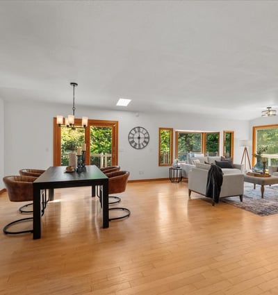 9150 SW Salmon St, Portland, OR