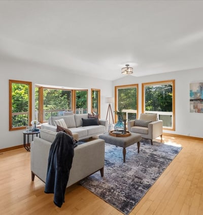 9150 SW Salmon St, Portland, OR